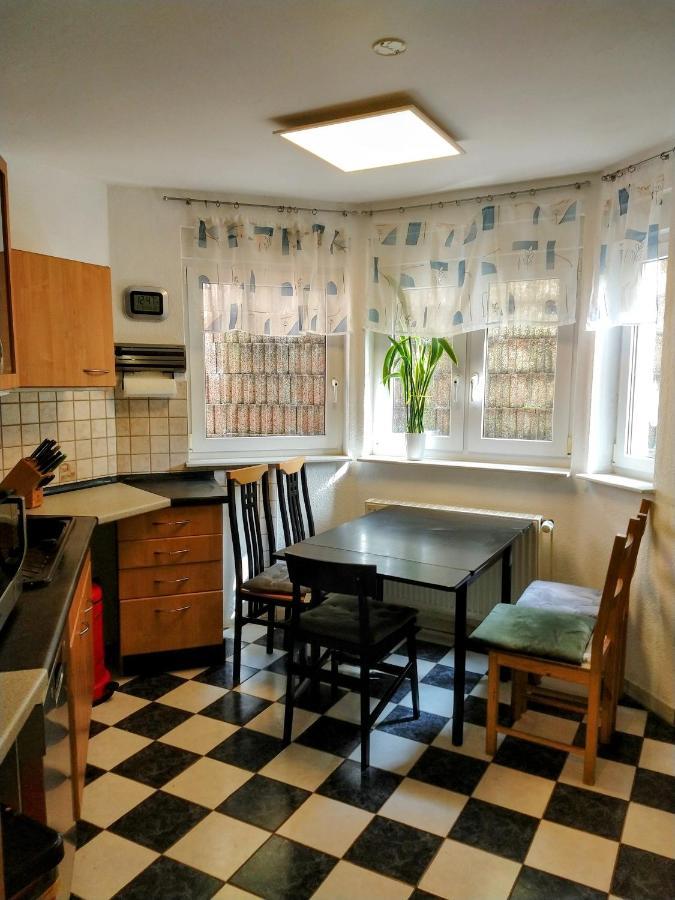 Julia'S Monteur Oase - Premium Apartment Exklusiv Fuer Solo-Reisende 埃内佩塔尔 外观 照片